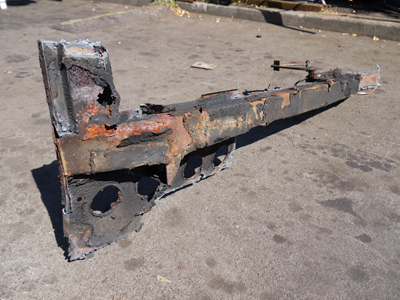 rusted_front_chassis_leg